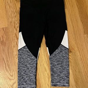 Gap Fit cropped leggings